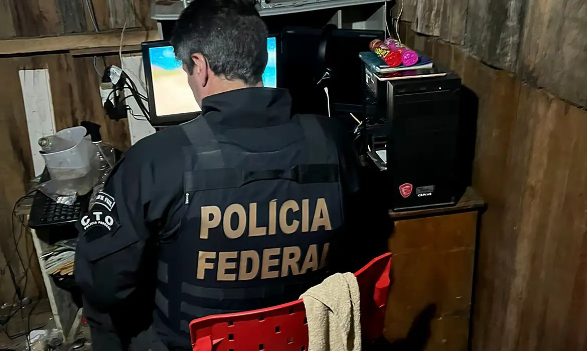 PF localiza em Salvador bandido que compartilhava conteúdos de abuso sexual infantil